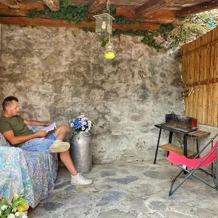La Casa Con Giardino, Vicino Al Ruscello Segreto