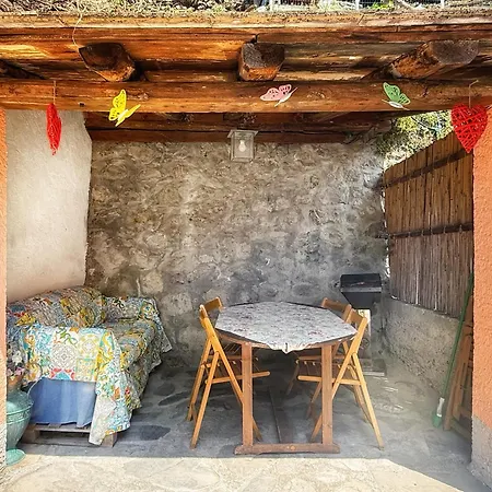 Apartamento La Casa Con Giardino, Vicino Al Ruscello Segreto